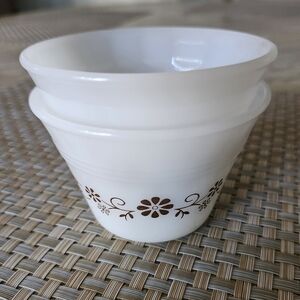 DYNAWARE set of 2 Custard bowls